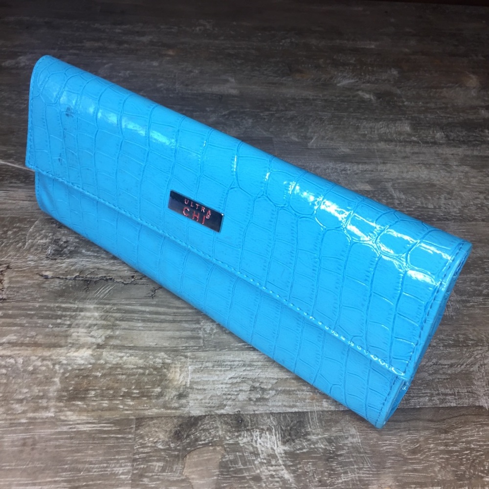 Ultra Chi Blue Clutch Purse w/ Chain